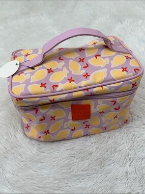 ❤️ NWT Tender Love + Carry Makeup Bag